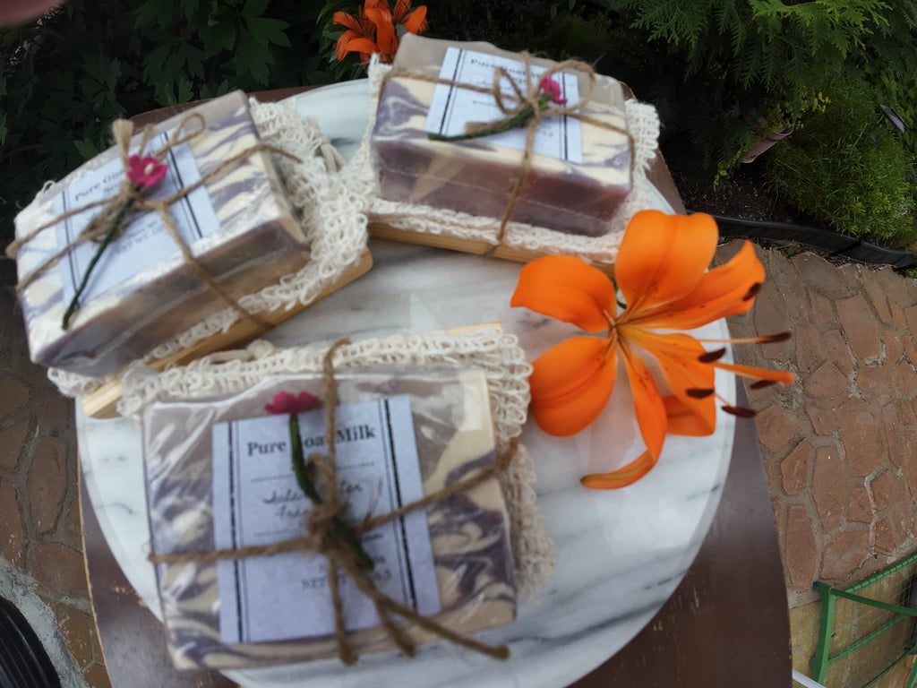 Island Waters Goat Milk Soap set with soap tray and exfoliating bag